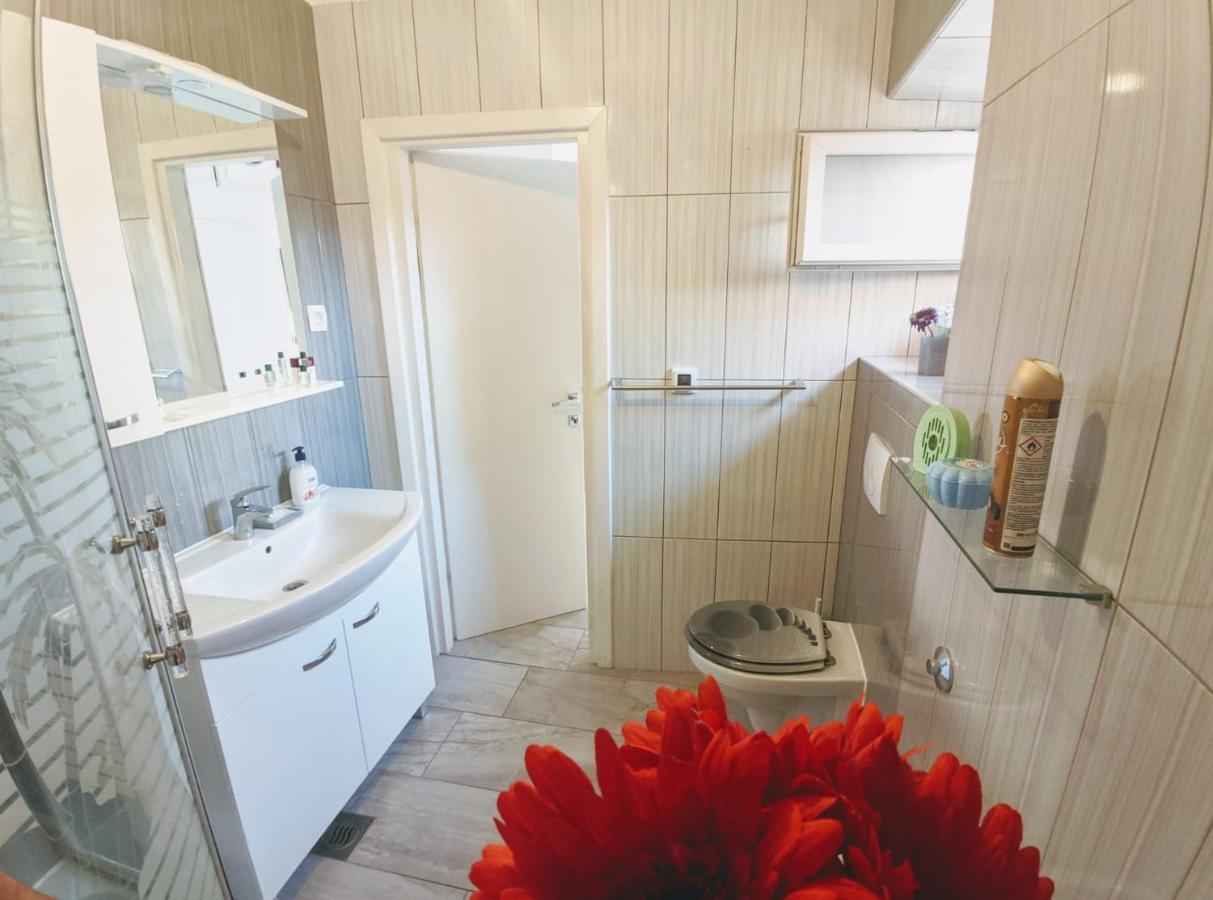 Glorianita Sweethome,Centro, Free Parking,Self Check- In Šibenik Exteriör bild