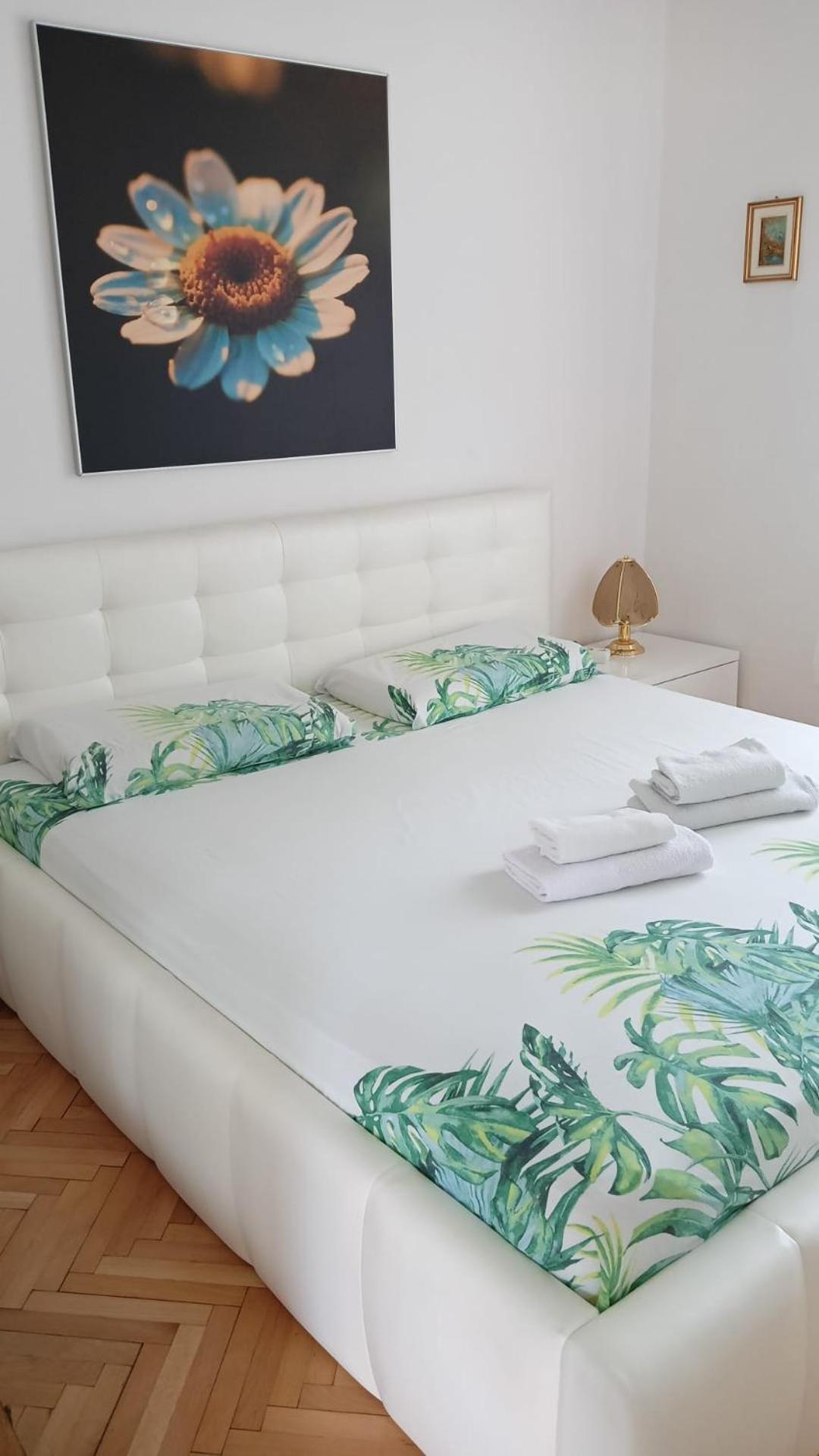 Glorianita Sweethome,Centro, Free Parking,Self Check- In Šibenik Exteriör bild